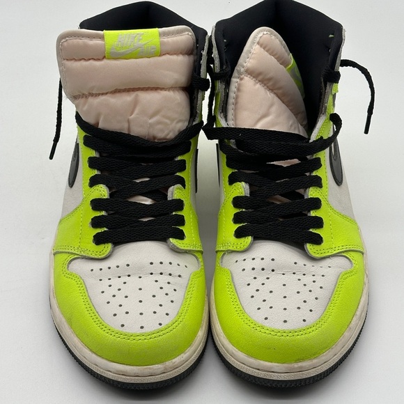 AIR JORDAN 1 RETRO HIGH OG VOLT/BLACK VISIONAIRE SIZE 9 - Picture 6 of 16